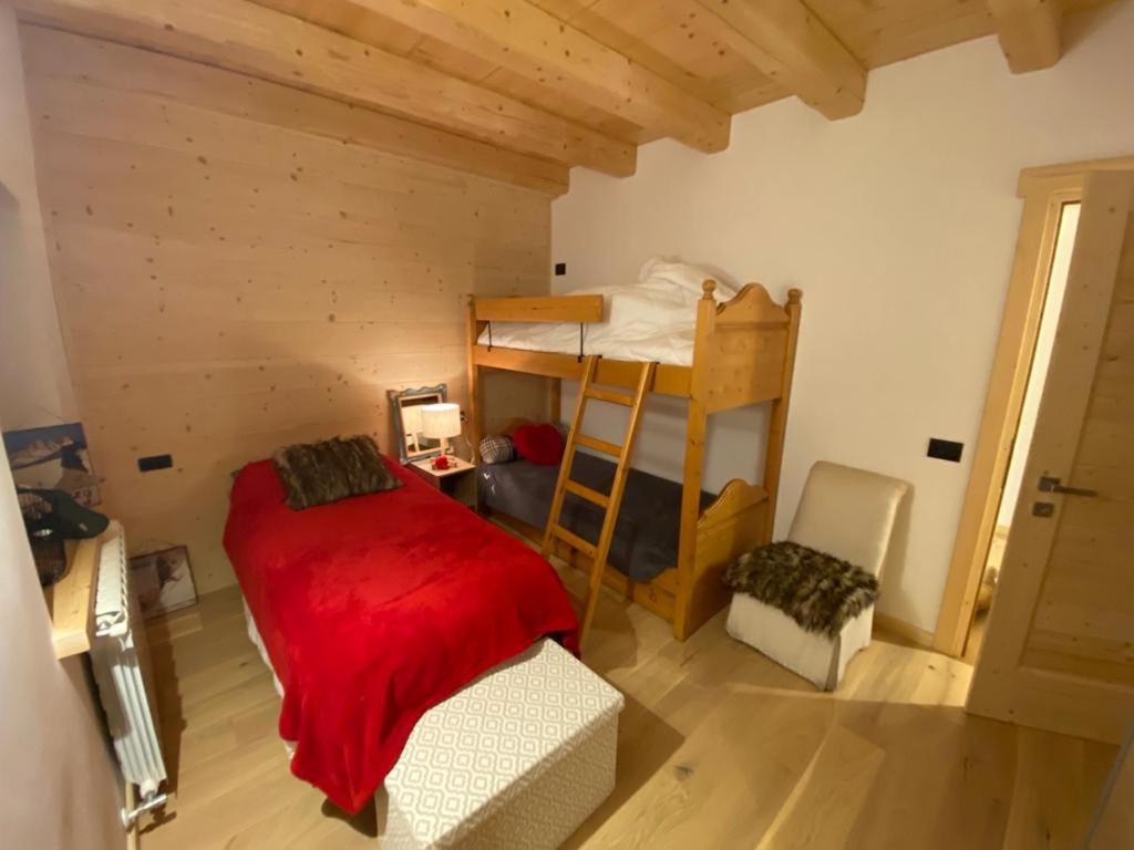 The Wooden House Lägenhet Valle di Cadore Exteriör bild
